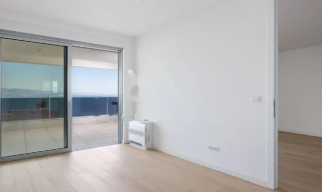 Недвижимость Двухкомнатная квартира, Центр: 2