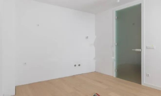 Недвижимость Двухкомнатная квартира, Центр: 17