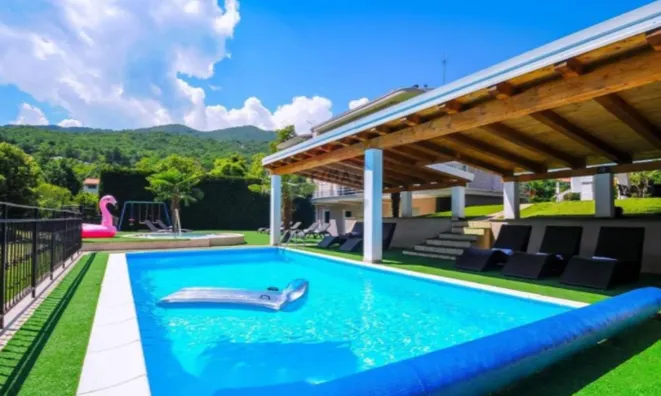 Недвижимость Многоквартирный дом Побри: 9