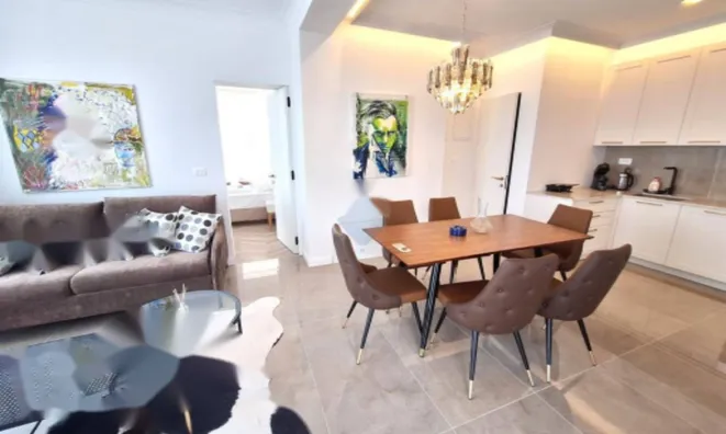 Недвижимость Трёхкомнатная квартира Добреч: 3