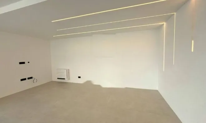 Недвижимость Четырехкомнатная квартира Центр: 5