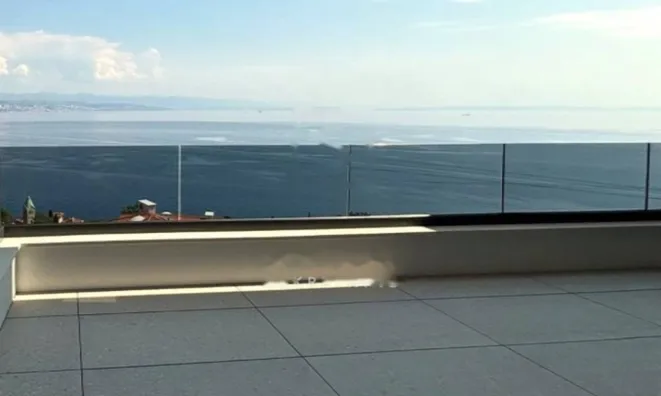 Недвижимость Четырехкомнатная квартира Центр: 9