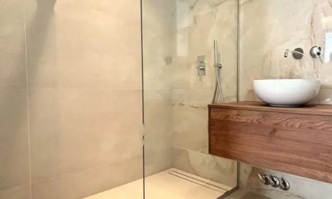 Недвижимость Четырехкомнатная квартира Центр: 18