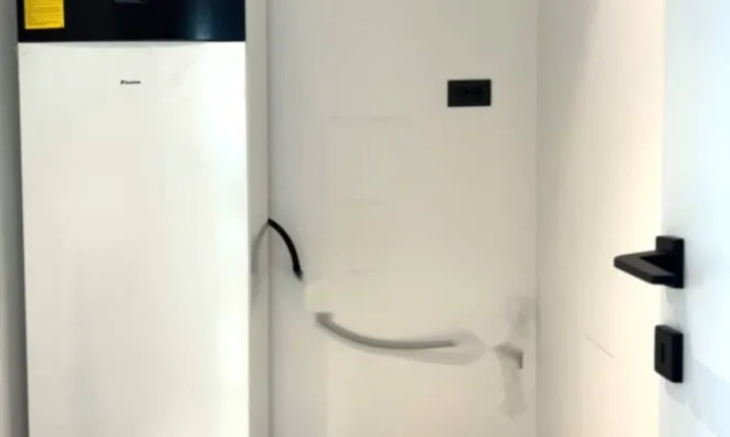 Недвижимость Четырехкомнатная квартира Центр: 20