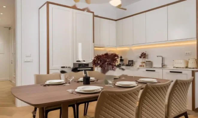 Недвижимость Двухкомнатная квартира в центре: 12