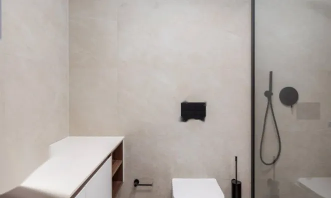 Недвижимость Двухкомнатная квартира в центре: 9