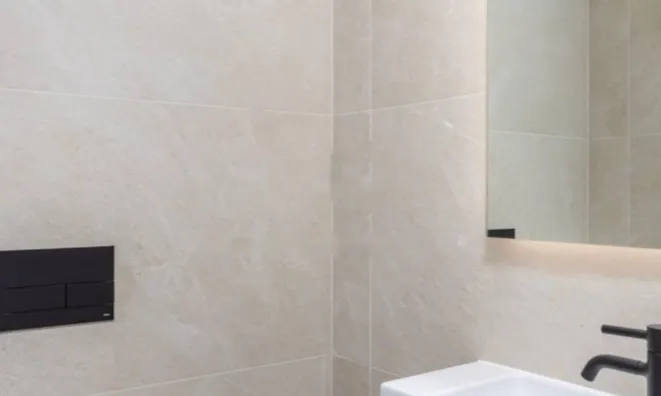 Недвижимость Двухкомнатная квартира в центре: 12