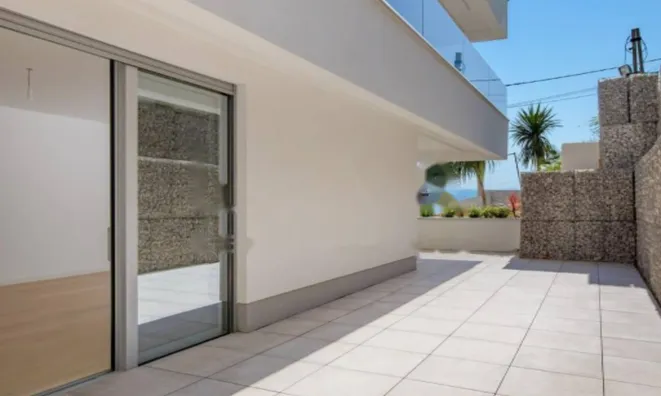 Недвижимость Двухкомнатная квартира в центре: 27