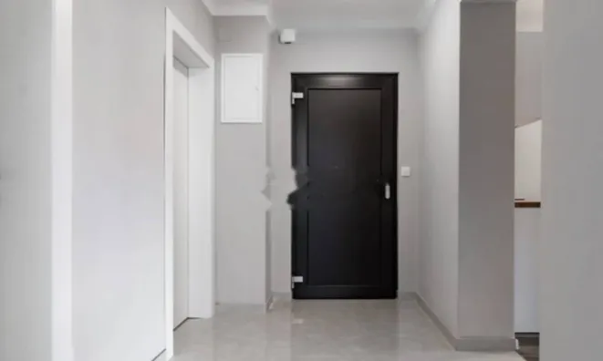 Недвижимость Четырёхкомнатная квартира Центр: 12