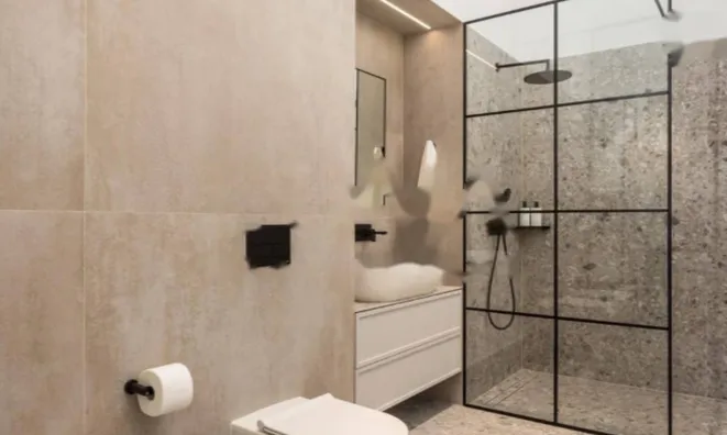 Недвижимость Двухкомнатная квартира в Центре: 6