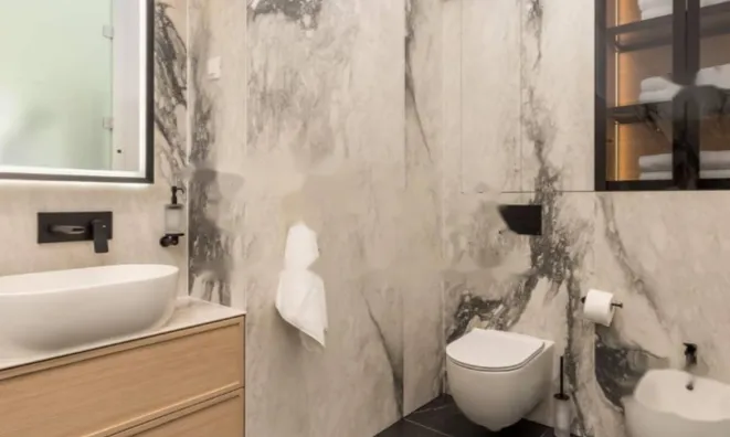 Недвижимость Двухкомнатная квартира в Центре: 8