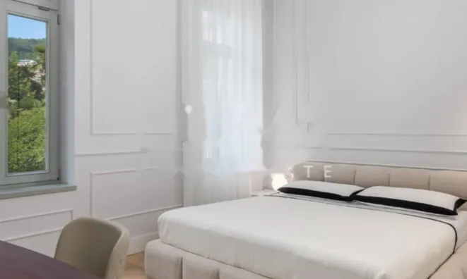 Недвижимость Двухкомнатная квартира в Центре: 13