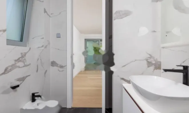 Недвижимость Трехкомнатная квартира Центр: 39