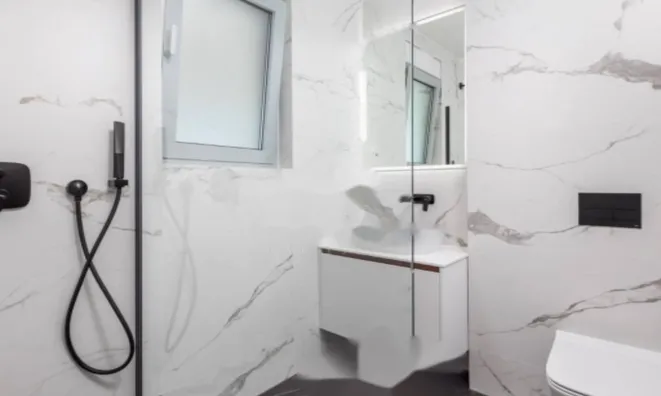 Недвижимость Трехкомнатная квартира Центр: 40