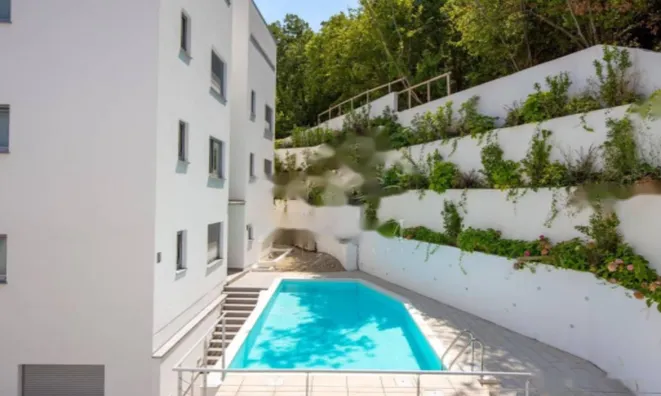 Недвижимость Трехкомнатная квартира Центр: 65