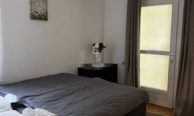 Недвижимость Трехкомнатная квартира, центр: 12