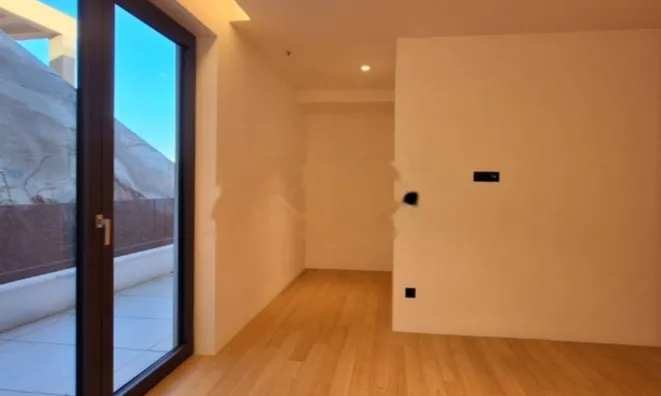 Недвижимость Четырёхкомнатная квартира в Центре Опатии: 6