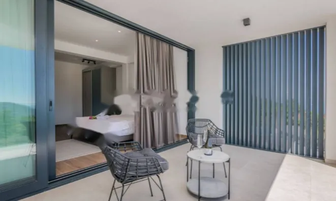 Недвижимость Семейный дом 247 м², новый: 18