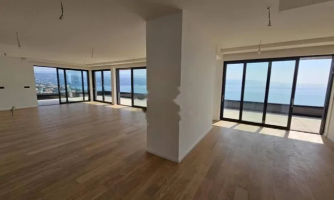 Недвижимость Четырёхкомнатная квартира в центре Опатии: 5