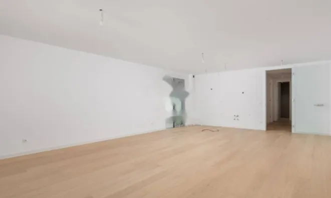 Недвижимость Трёхкомнатная квартира в Центре: 10