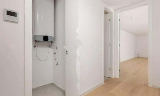 Недвижимость Трёхкомнатная квартира в Центре: 13