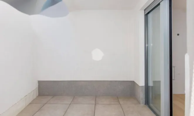 Недвижимость Трёхкомнатная квартира в Центре: 18