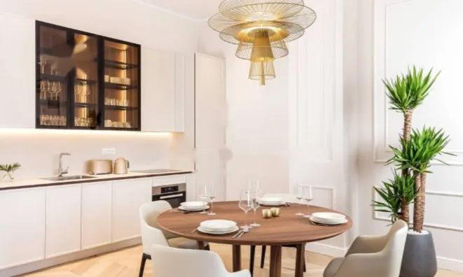 Недвижимость Двухкомнатная квартира в центре: 7