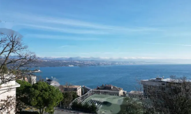 Недвижимость Четырехкомнатная квартира: 3