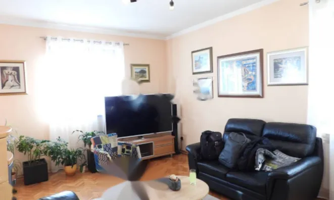 Недвижимость Четырехкомнатная квартира: 18