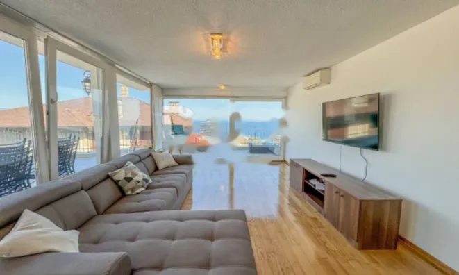 Недвижимость Четырехкомнатная квартира в центре Опатии: 3