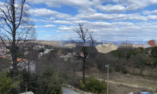 Недвижимость Семейный дом Побри: 1