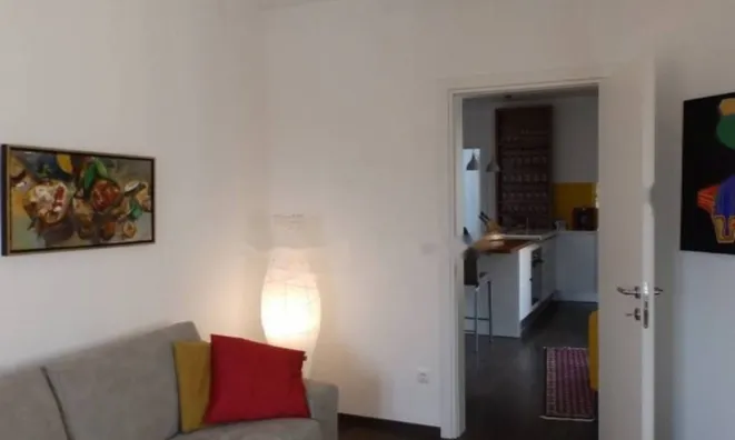 Недвижимость Четырёхкомнатная квартира в центре : 24