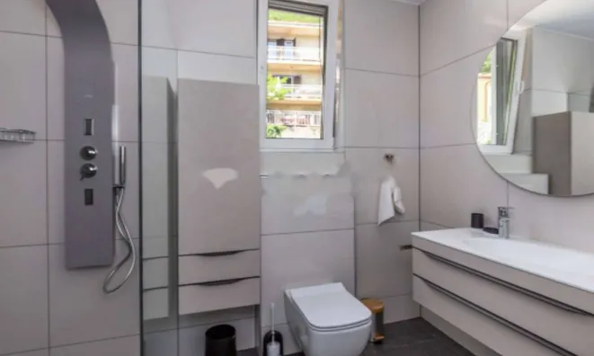 Недвижимость Семейный дом 225 м², Центр: 11