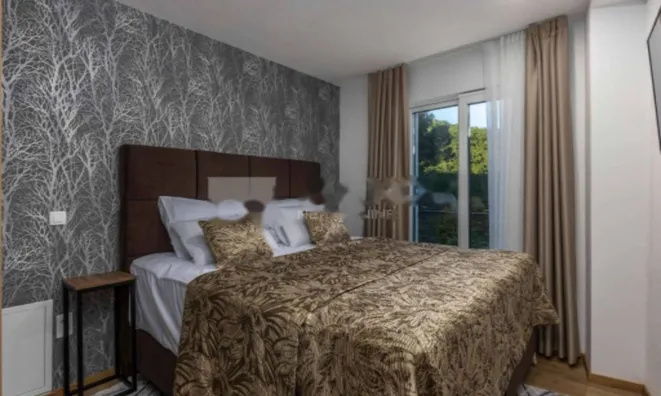 Недвижимость Семейный дом 225 м², Центр: 16