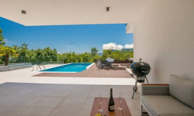 Недвижимость Семейный дом 516 м², Опатия: 20