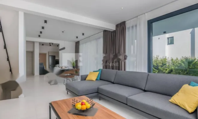 Недвижимость Жилой дом 309 м², новострой: 11