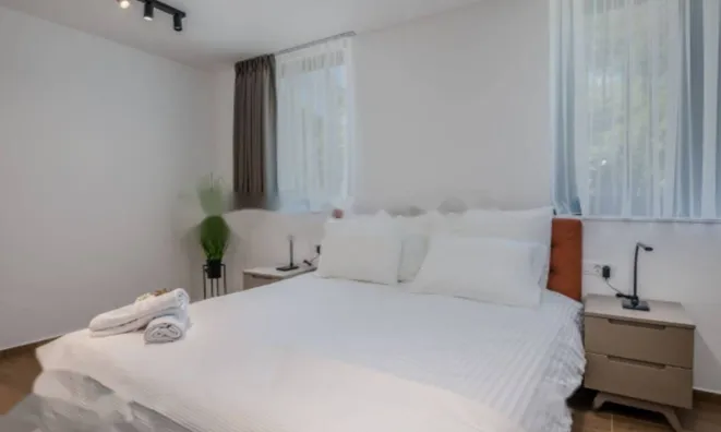 Недвижимость Жилой дом 309 м², новострой: 17