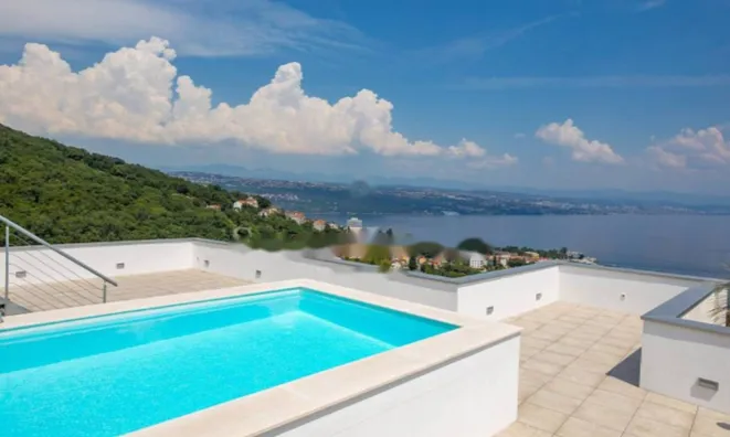 Недвижимость Четырехкомнатная квартира Центр: 12