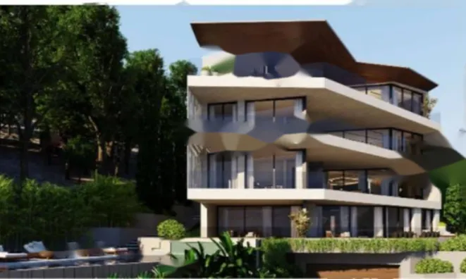 Недвижимость Трехкомнатная квартира в центре: 2