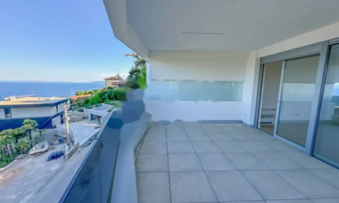 Недвижимость Трехкомнатная квартира в центре: 23