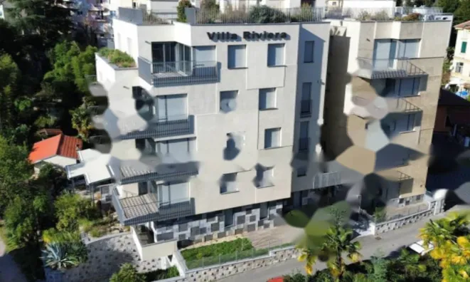 Недвижимость Трехкомнатная квартира в центре: 2