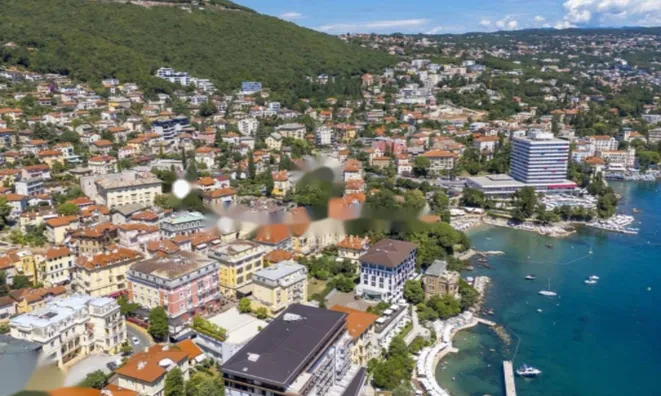 Недвижимость Двухкомнатная квартира в центре: 13