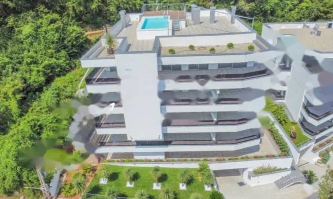 Недвижимость Трехкомнатная квартира Центр: 9