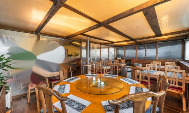 Недвижимость Коммерческое помещение в центре: 2