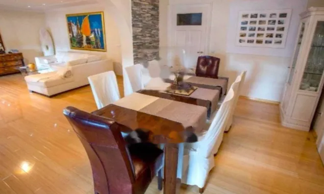 Недвижимость Трехкомнатная квартира Центр: 2