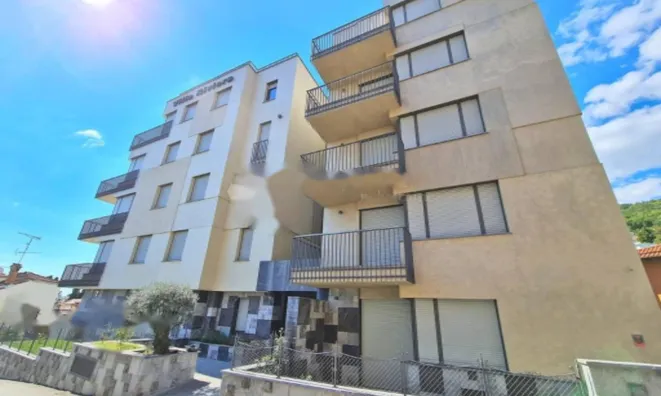 Недвижимость Четырехкомнатная квартира в центре: 2