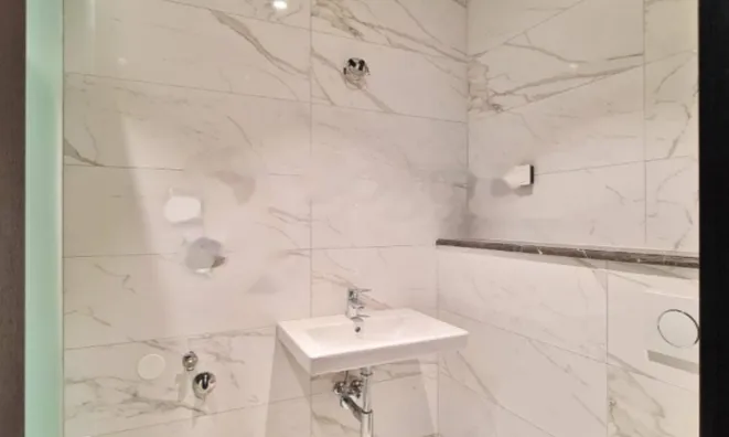 Недвижимость Четырехкомнатная квартира в центре: 9