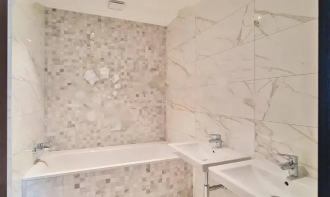 Недвижимость Четырехкомнатная квартира в центре: 14