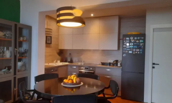 Недвижимость Трехкомнатная квартира в центре: 7