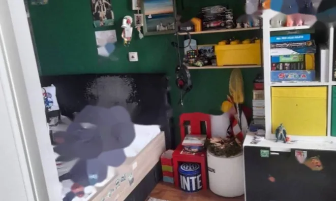 Недвижимость Трехкомнатная квартира в центре: 10